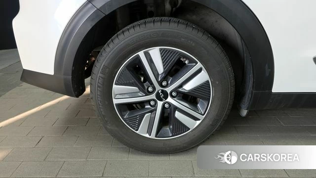 Kia The New Niro id 3892604 из Кореи 15