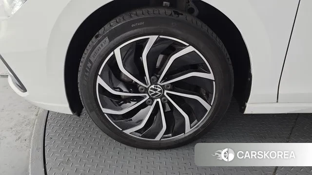 Volkswagen Golf 8th Generation id 3577176 из Кореи 15