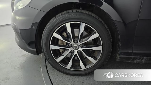 Volvo V40 Cross-Country id 3924645 из Кореи 15