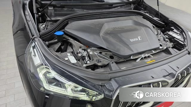 BMW iX1 (U11) id 4762915 из Кореи 32