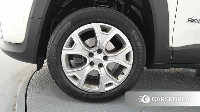 Jeep Renegade id 4586906 из Кореи 34