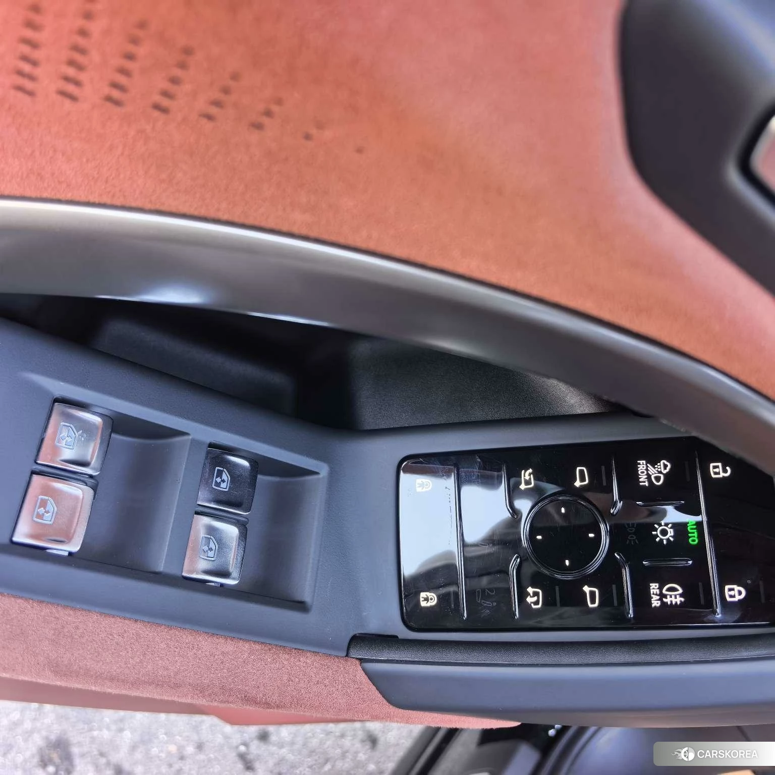 Audi Q5L id 4498694 из Китая 8