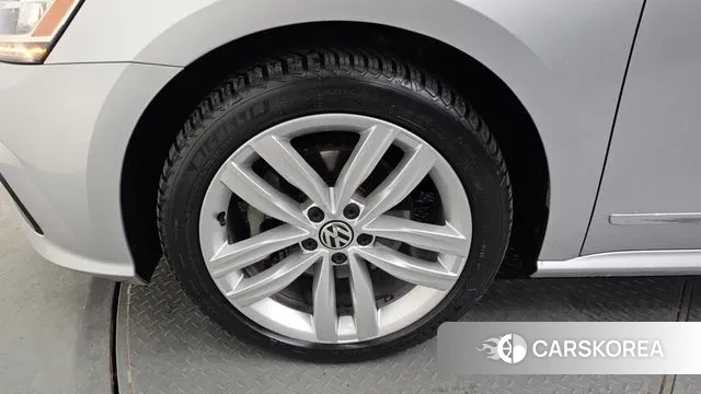 Volkswagen The New Passat id 3039311 из Кореи 15