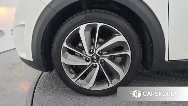 Kia Niro id 3413435 из Кореи 15