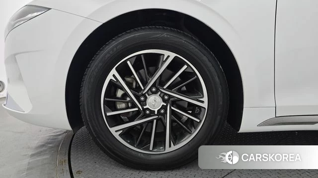 Hyundai The New Grandeur IG id 4395982 из Кореи 25