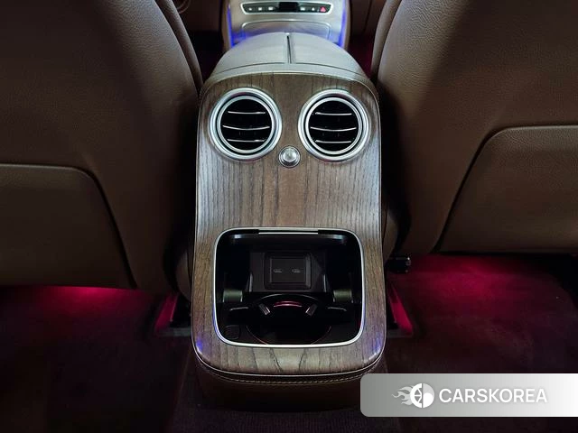 Mercedes-Benz E-class id 4348381 из Китая 13