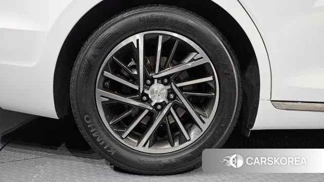 Hyundai The New Grandeur IG id 3701790 из Кореи 15