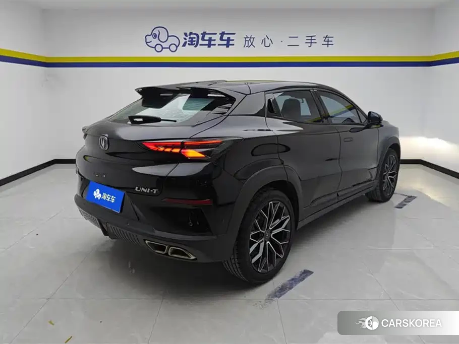 Chang'an Changan UNI-T id 4559692 из Китая 11
