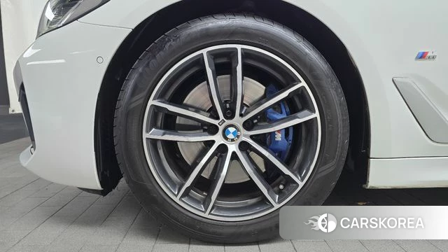 BMW 5 Series (G30) id 3806310 из Кореи 15