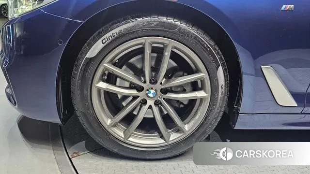 BMW 5 Series (G30) id 3044824 из Кореи 15