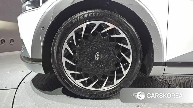 Hyundai Ionic 5 id 4593492 из Кореи 15