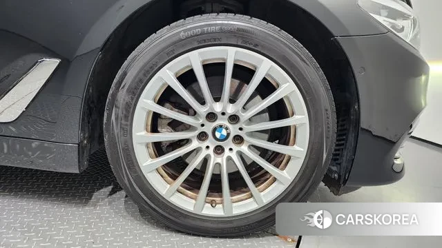 BMW 5 Series (G30) id 2995330 из Кореи 15