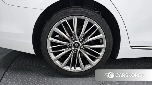 Hyundai Grandeur IG id 3019087 из Кореи 15