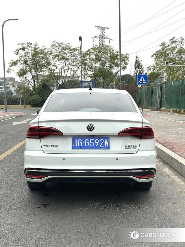 Volkswagen Bora id 4259741 из Китая 9