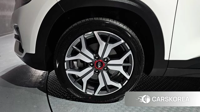 Kia Seltos id 3828399 из Кореи 15