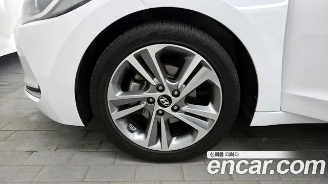 Hyundai Avante AD id 2870634 из Кореи 15