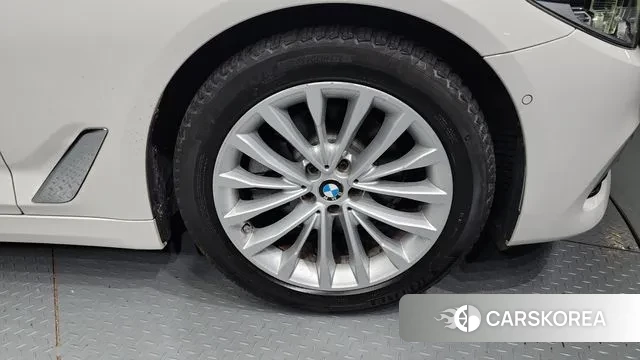 BMW 5 Series (G30) id 3176473 из Кореи 15