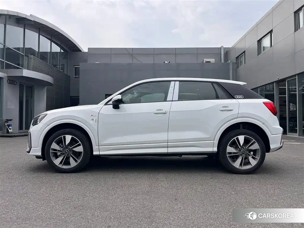 Audi Q2L 2026 Белый из Китая, фото 6