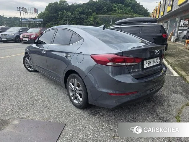 Hyundai Avante AD id 3009457 из Кореи 9