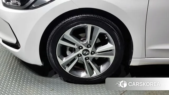 Hyundai Avante AD id 3055657 из Кореи 15