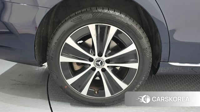 Mercedes-Benz E-Class W213 id 4283114 из Кореи 26