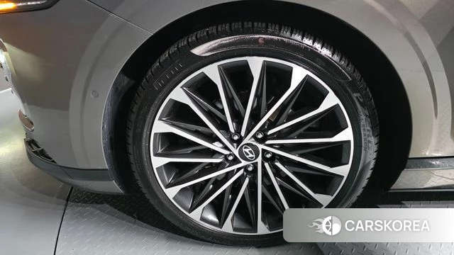 Hyundai Grandeur (GN7) id 3940535 из Кореи 15