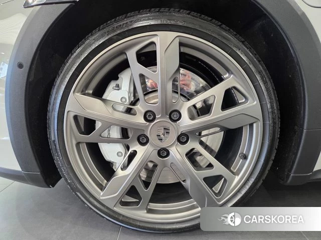 Porsche Taycan id 4336629 из Кореи 7
