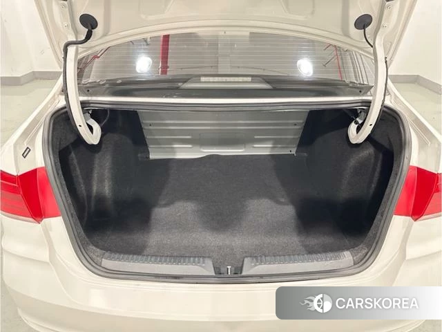 Volkswagen Santana id 4253065 из Китая 12