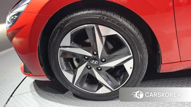 Hyundai Avante (CN7) id 3133960 из Кореи 15