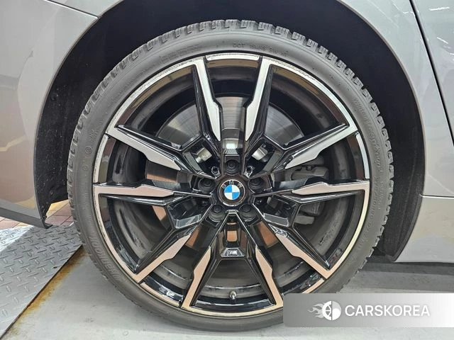 BMW 8 Series (G15) 2025 Серый из Кореи, фото 6