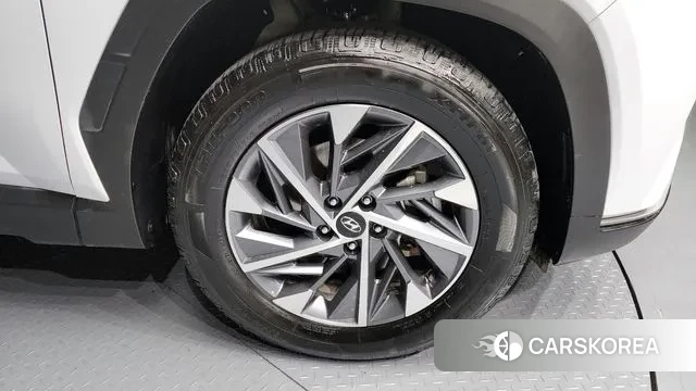 Hyundai Tucson (NX4) id 3615921 из Кореи 15