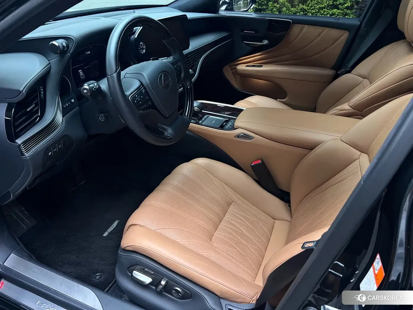 Lexus LS 2023 Черный из Китая, фото 6