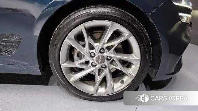 Genesis The New G70 id 3384622 из Кореи 15