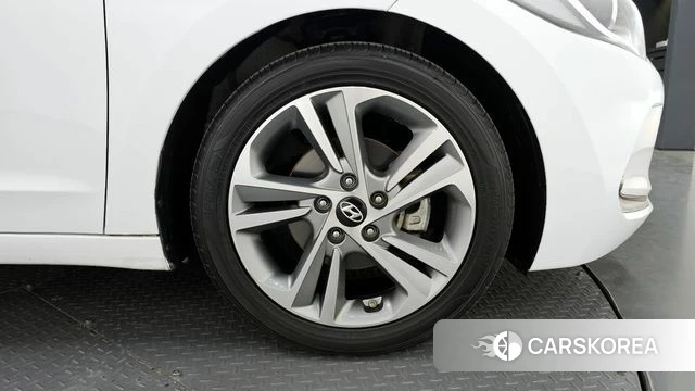 Hyundai Avante AD id 4345848 из Кореи 15