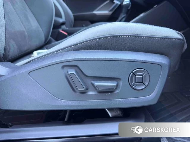 Audi Q3 id 4259480 из Китая 18