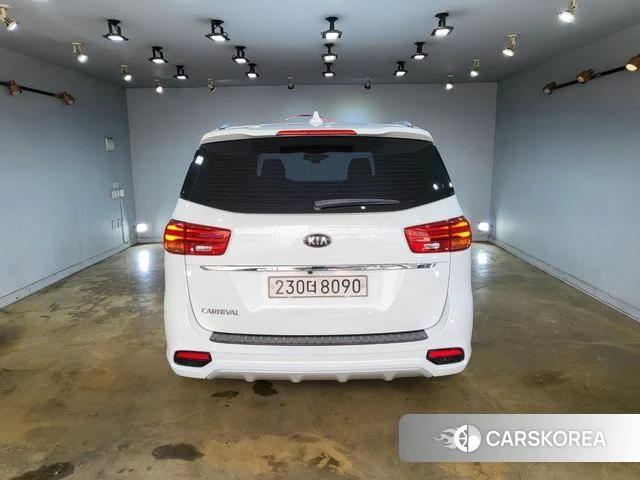 Kia The New Carnival id 4511733 из Кореи 15