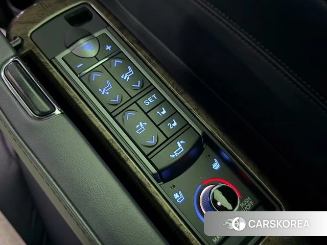 Toyota Elfa id 4275935 из Китая 22