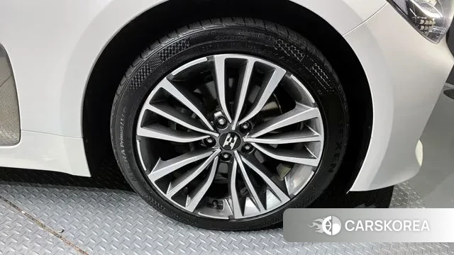 Kia Stinger id 3055549 из Кореи 15