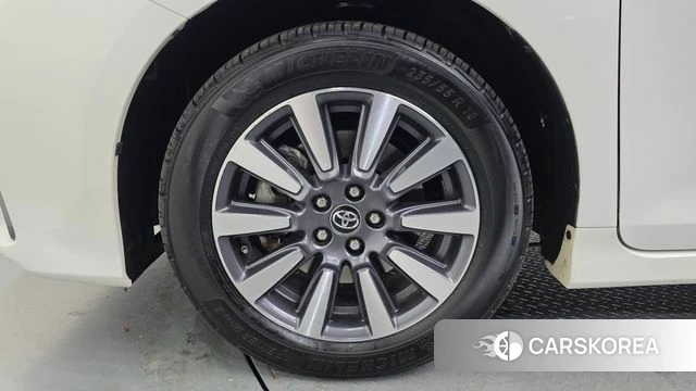 Toyota Sienna id 3796036 из Кореи 15