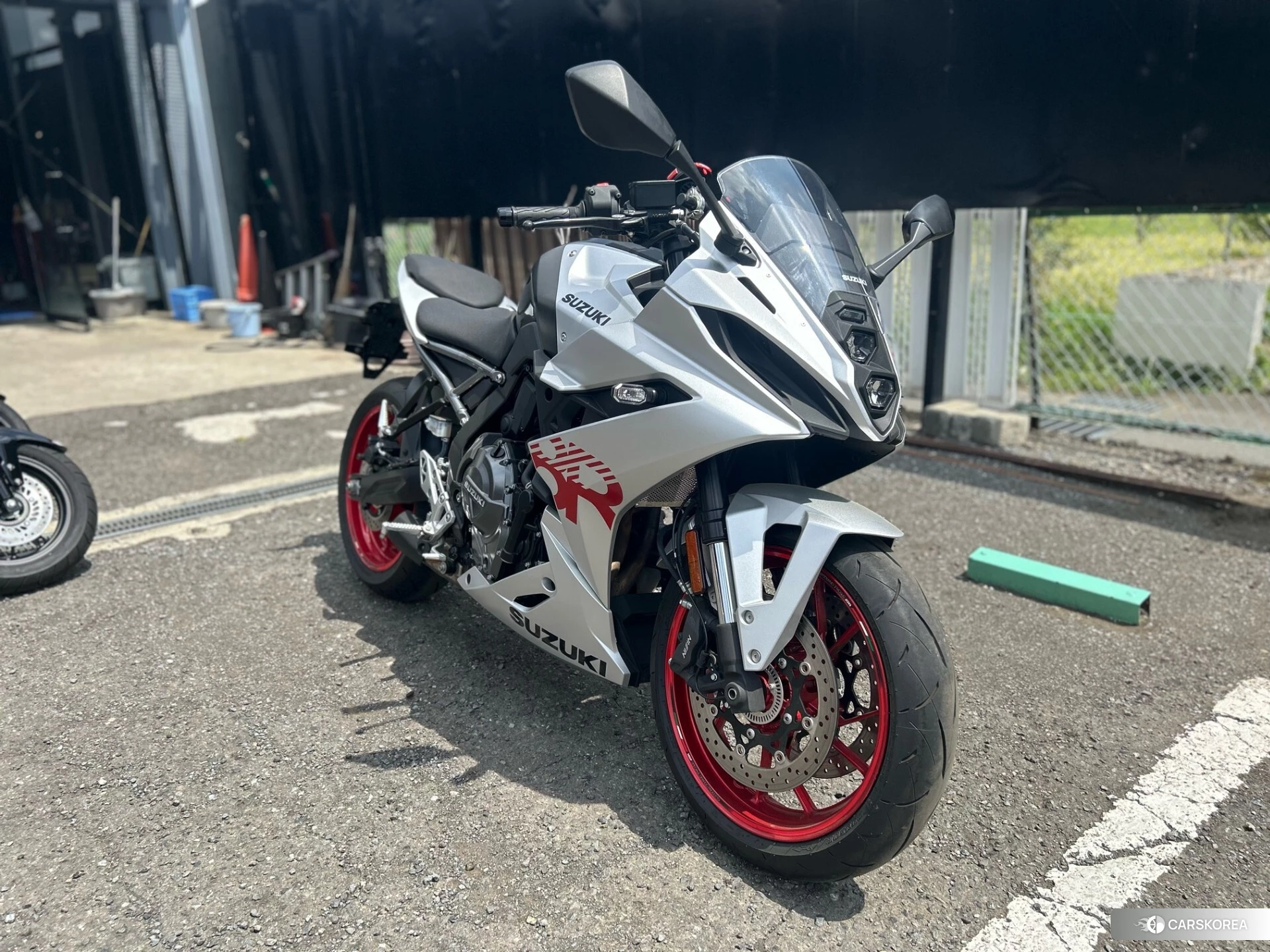 Suzuki GSX-8R id 3947955 из Японии 7