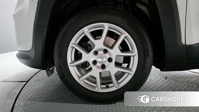 Jeep Renegade id 3935569 из Кореи 15