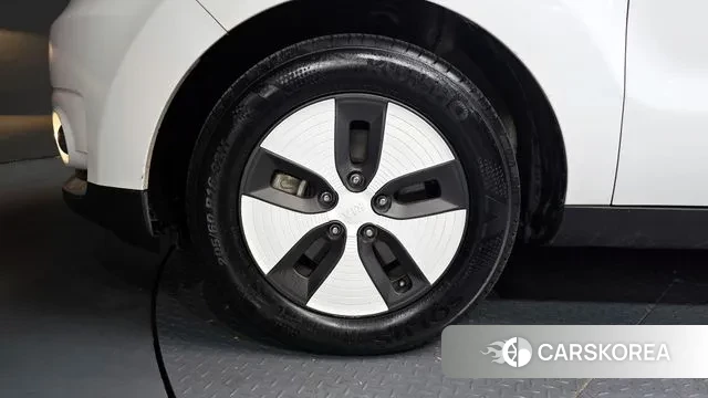 Kia Soul EV id 3386170 из Кореи 15