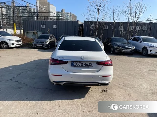 Mercedes-Benz E-Class W213 2020 Белый из Кореи, фото 5