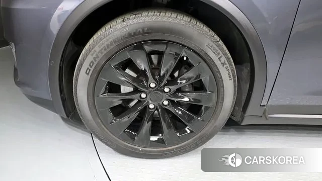 Tesla Model X id 3318998 из Кореи 15