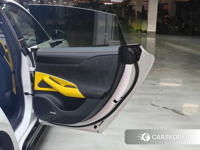 Xiaomi Car Xiaomi SU7 Ultra id 3919359 из Китая 15