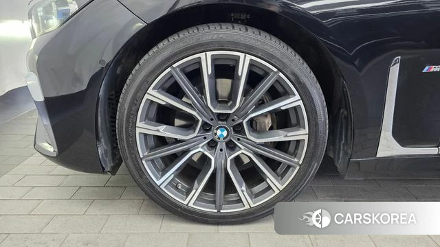 BMW 7 Series (G11) id 4250929 из Кореи 32