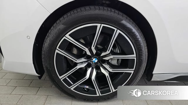 BMW 7 Series (G70) id 4487892 из Кореи 31