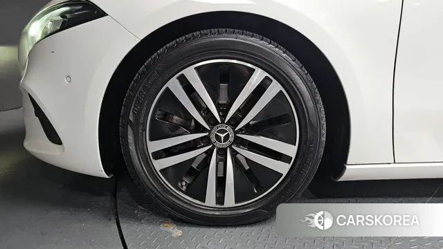 Mercedes-Benz A-Class W177 id 3493497 из Кореи 15