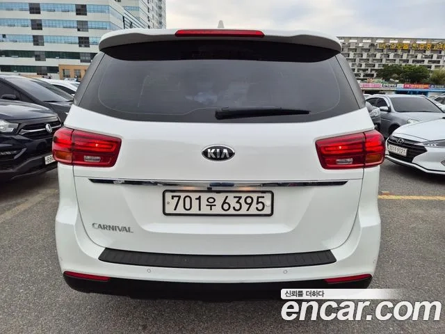 Kia The New Carnival id 2924750 из Кореи 15
