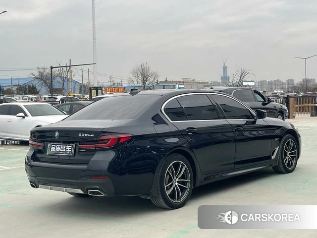 BMW 5 series PHEV 2022 Черный из Китая, фото 5